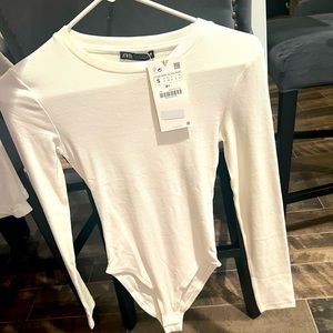 Zara ribbed long sleeve bodysuit - white - small - NWT